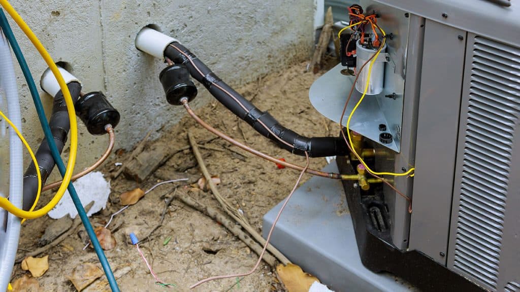 Air conditioning unit being repair